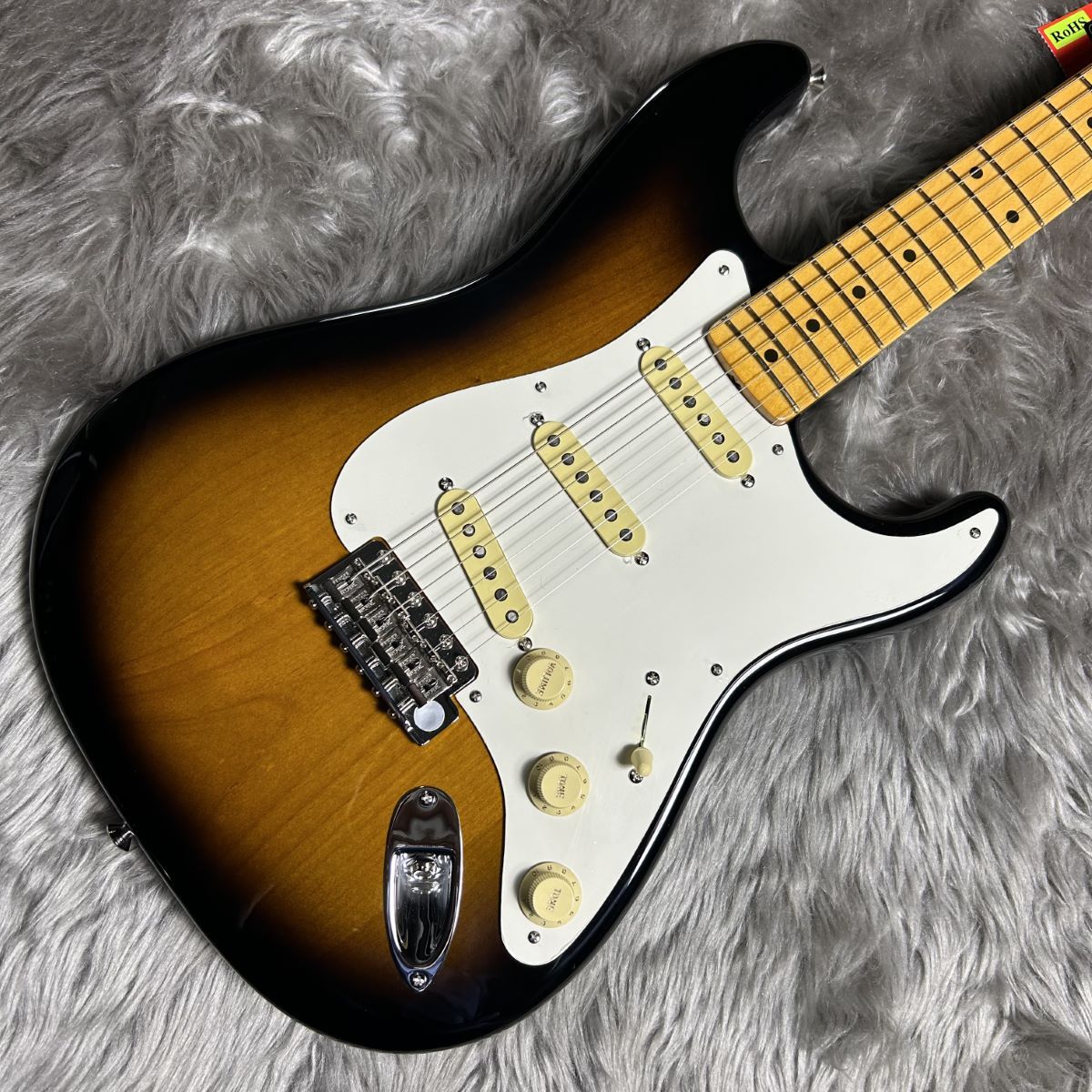 Fender American Vintage II 1957 Stratocaster 2-Color Sunburst