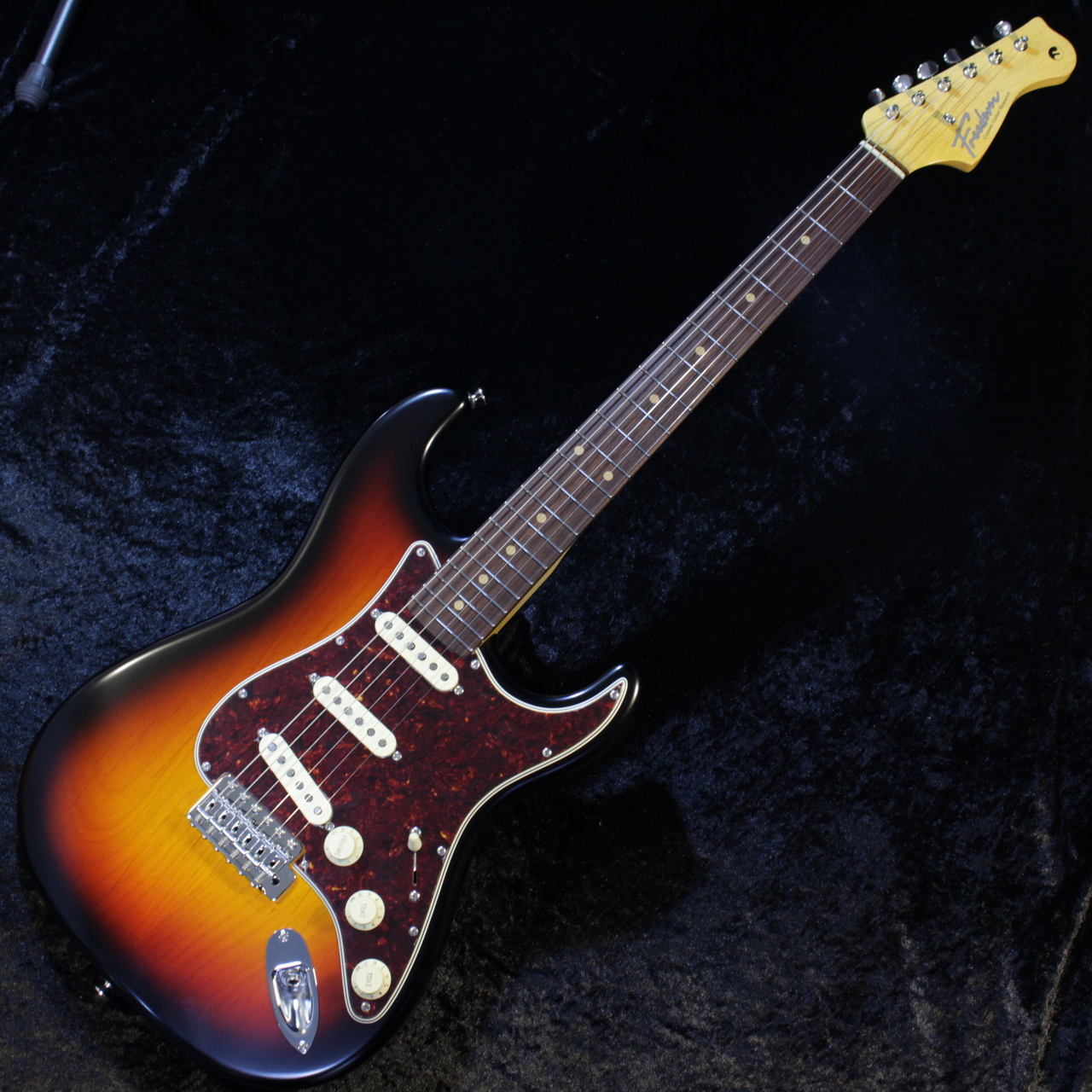 FREEDOM CUSTOM GUITAR RESEARCH O.S.Retro Series ST 3S 22F Alder