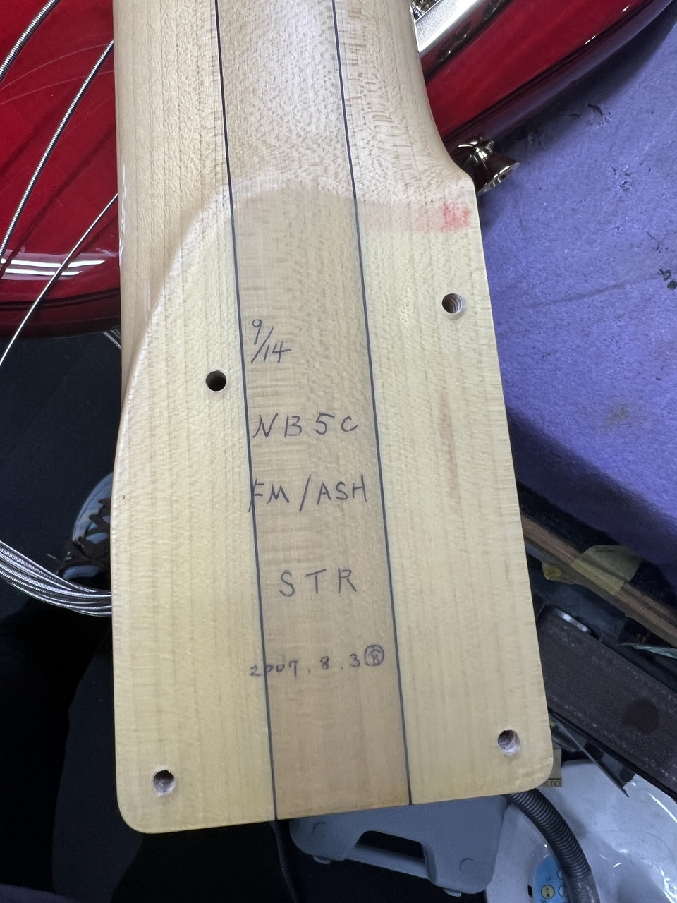 Sugi NB5C FM/ASH STR（中古）【楽器検索デジマート】