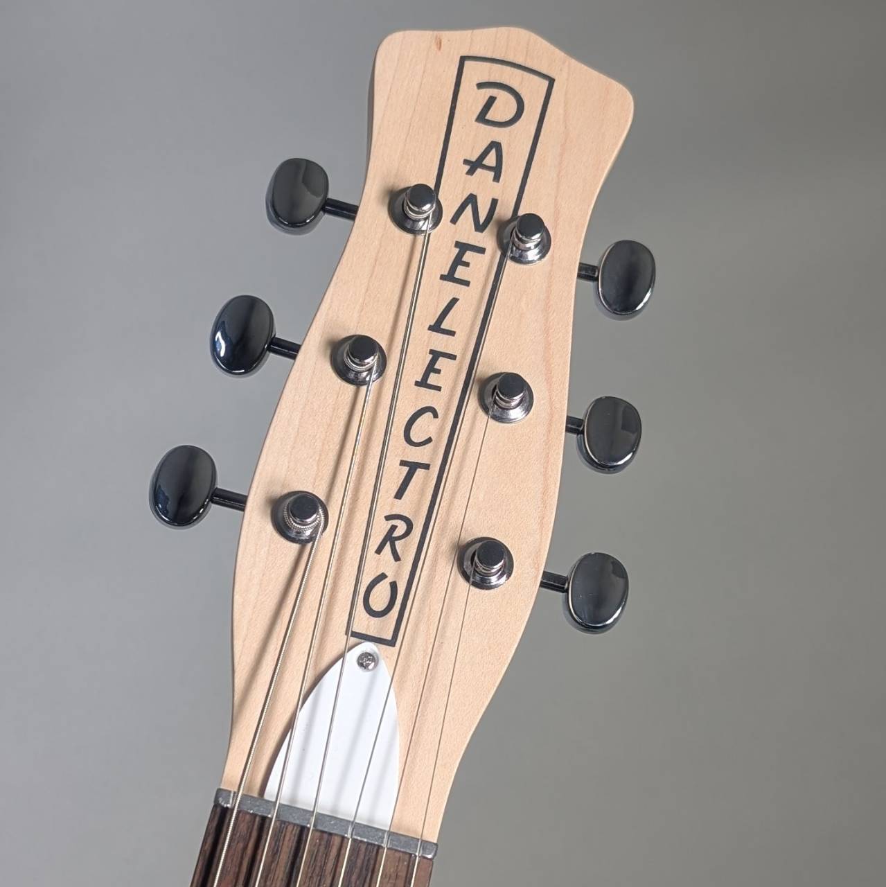【年末最終セール】DANELECTRO 59DC ヴィンテージ エレキギター Danelectro STOCK 59 VRED エレキギター（新品/送料無料）【楽器検索