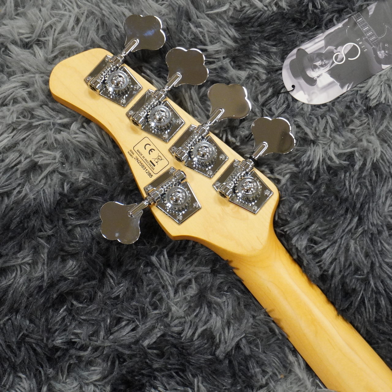 Sire Marcus Miller Z7 5-String AWH (Antique White) 【2025年製】【5