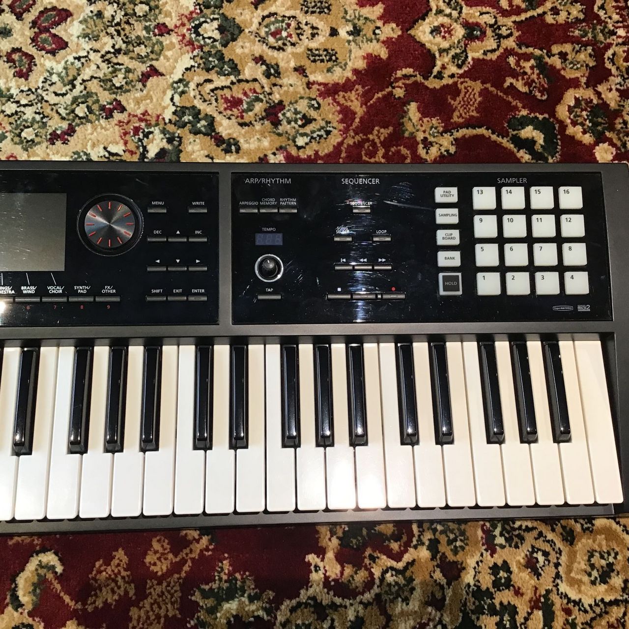 Roland FA-06【現物写真】（中古/送料無料）【楽器検索デジマート】