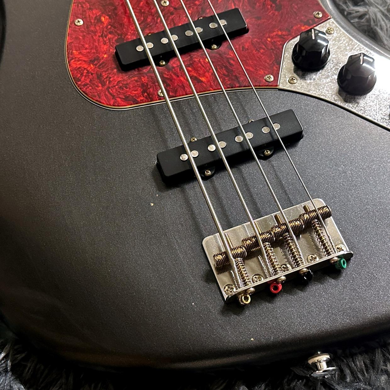 Black Smoker Trad Master Series BETA-J4 Charcoal Frost Metallic