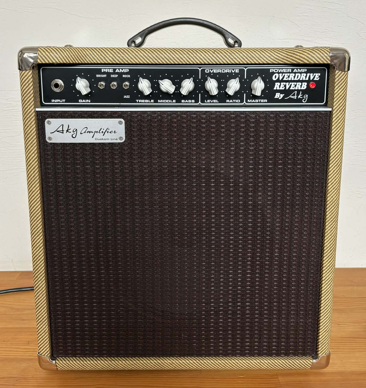 AKG Sound Design Overdrive Reverb 8W(Att)（新品/送料無料）【楽器