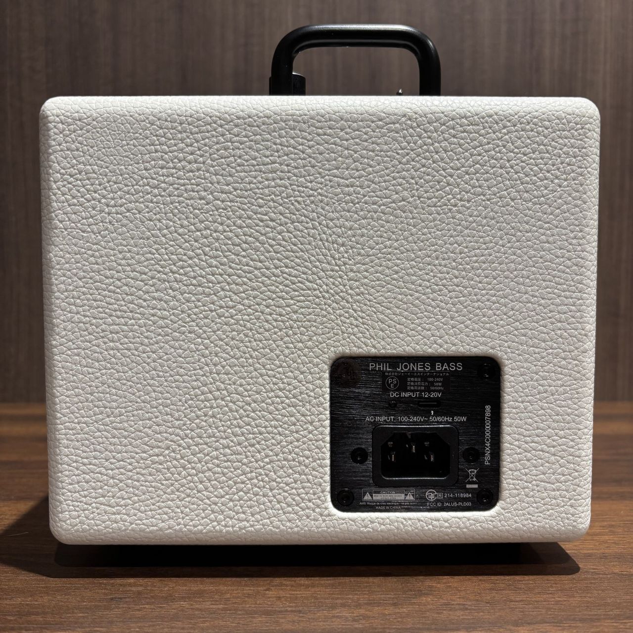 Phil Jones Bass 【展示機】【現物画像】NANOBASS X4C White ベース