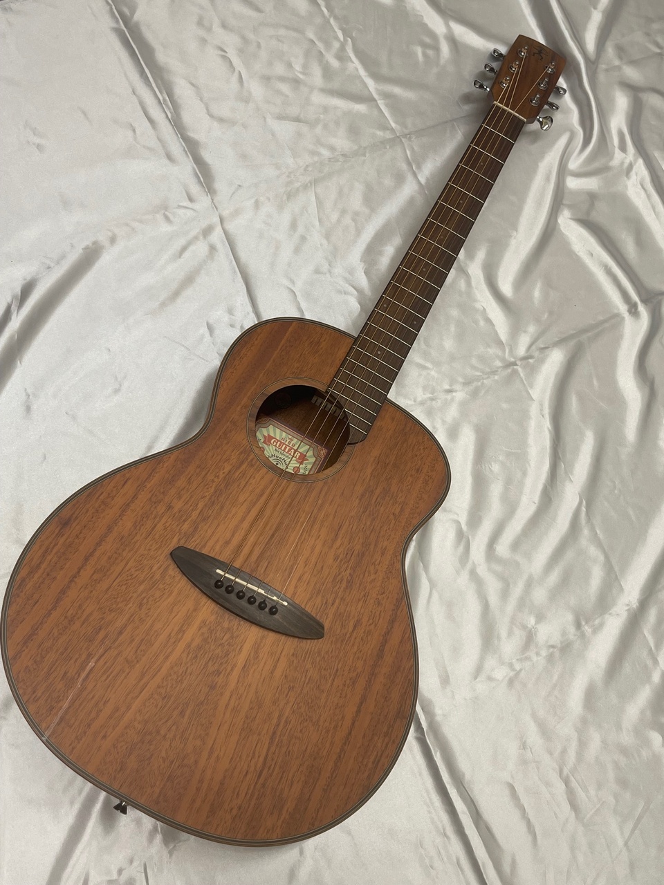 aNueNue aNN-L20E ★ 人気のアヌエヌエ　新同品 aNueNue ANN-L20（新品特価/送料無料）【楽器検索デジマート】