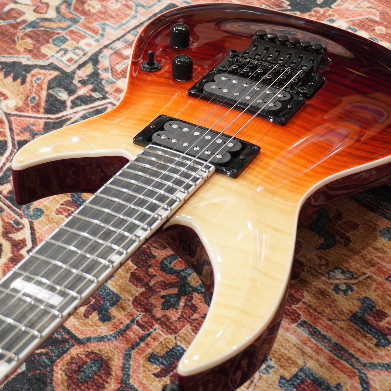 Far east electric トレモロ E-II HORIZON-III FR Black Cherry Fade【WINTER SELECTION特価