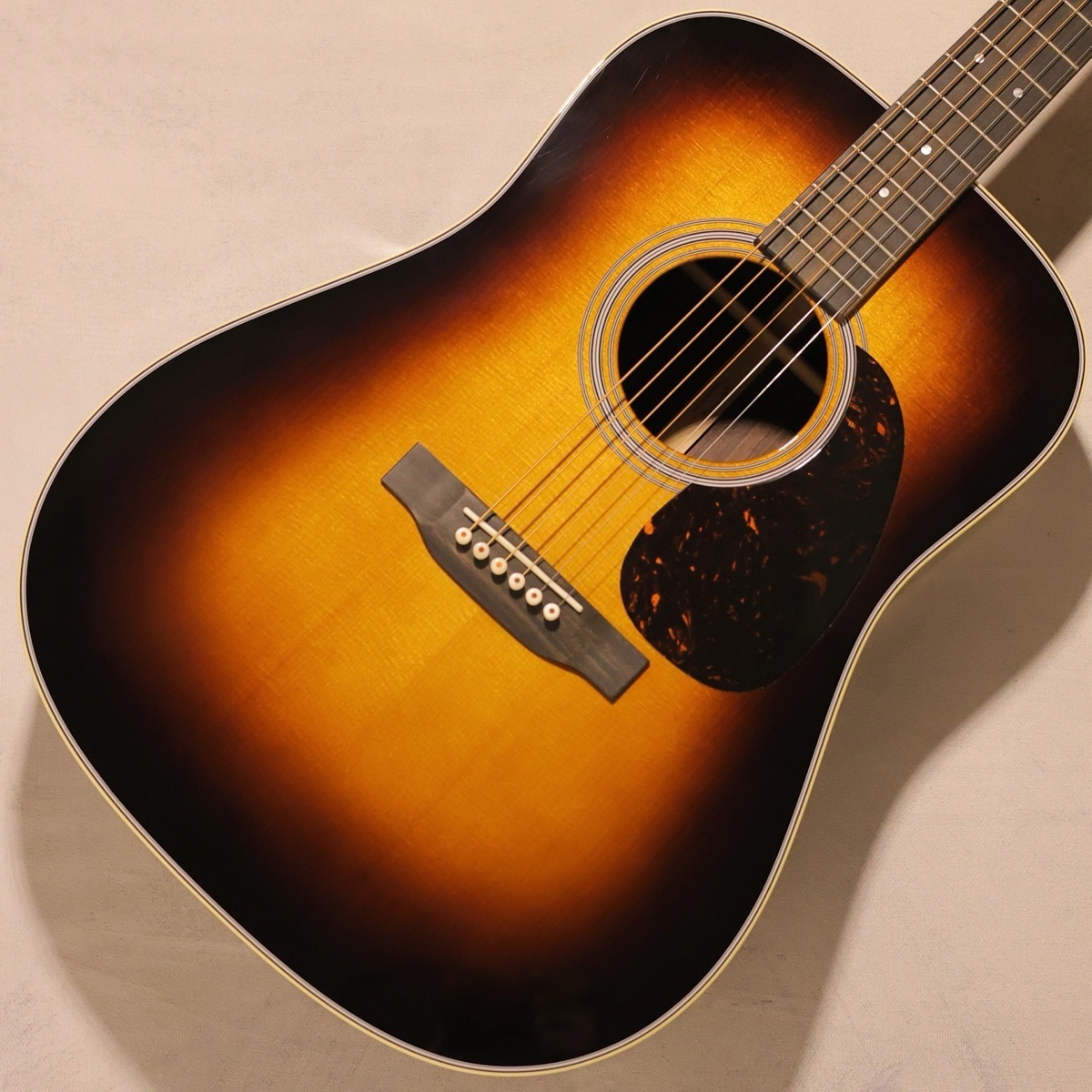 Martin 【特典あり!】D-28 Standard Sunburst #2957849【サンバースト