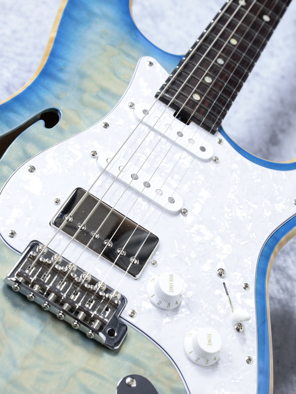 Red House General S/SSH Hollow Quilted Top #0004724 ~Trans