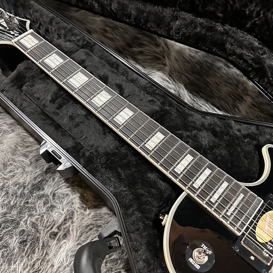 Epiphone Adam Jones Les Paul Custom Art Collection: Mark Ryden's