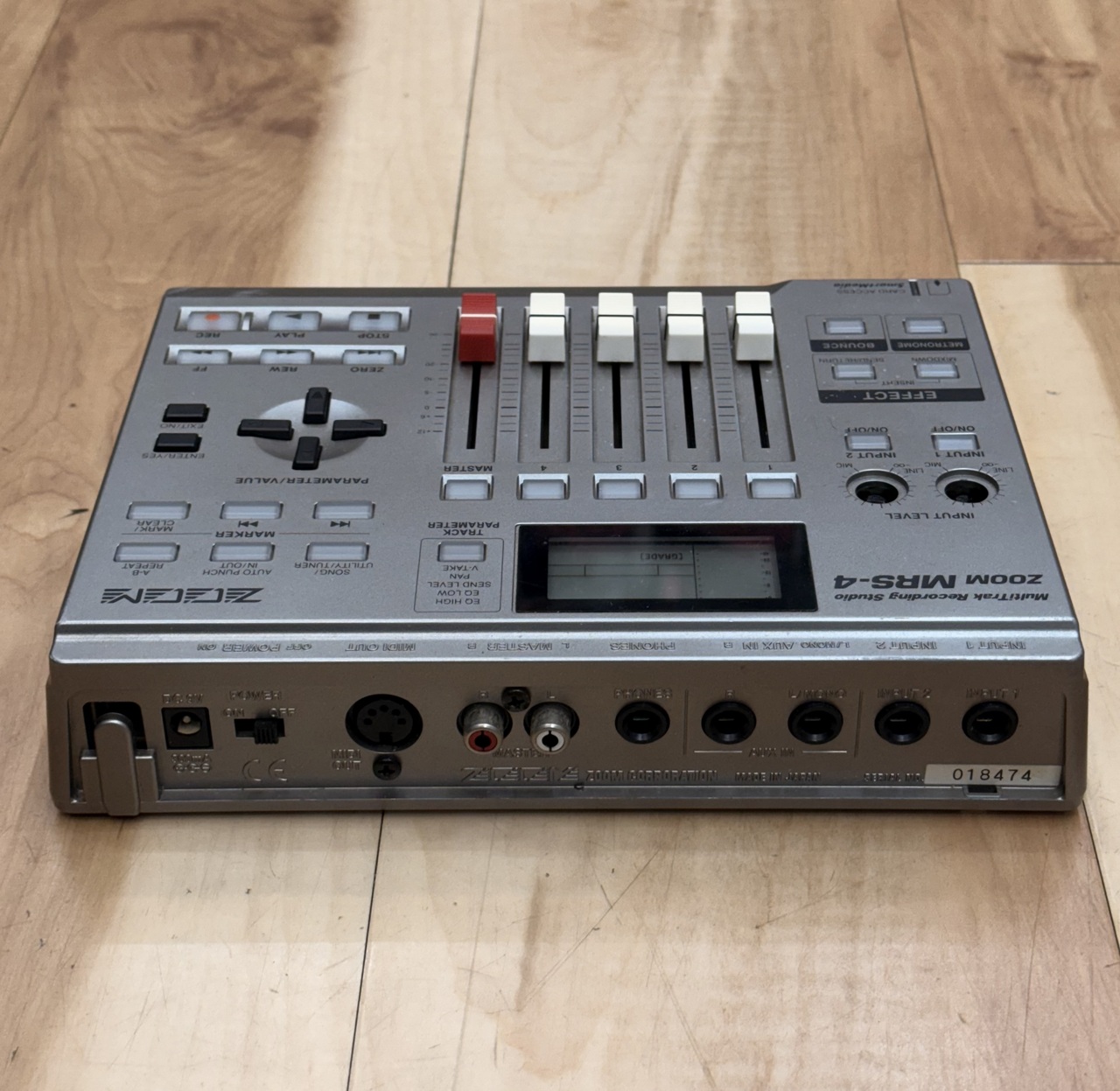 ZOOM　MRS-4　デジタルマルチレコーダー Zoom MRS4
