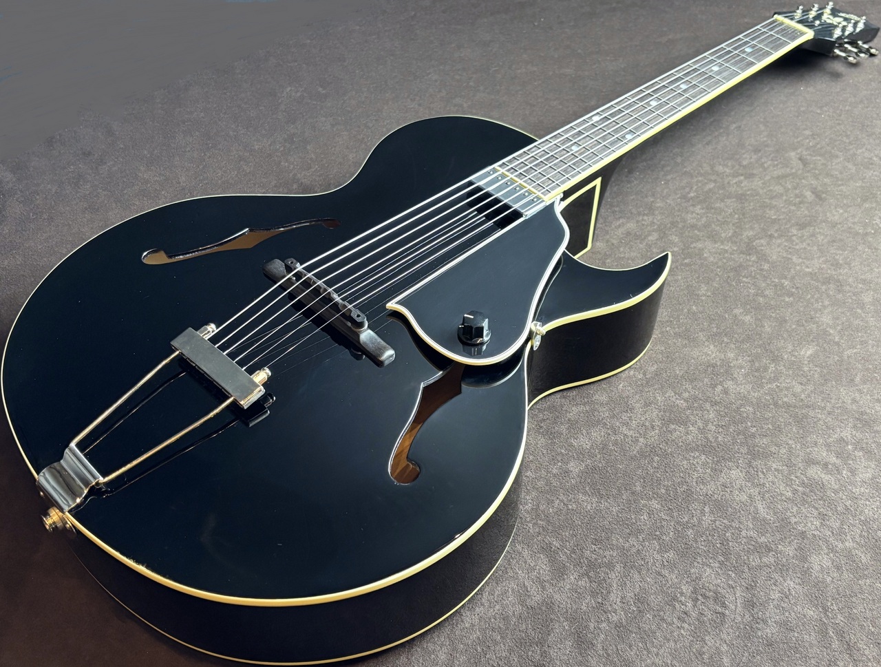The Loar LH-350-BK（中古）【楽器検索デジマート】