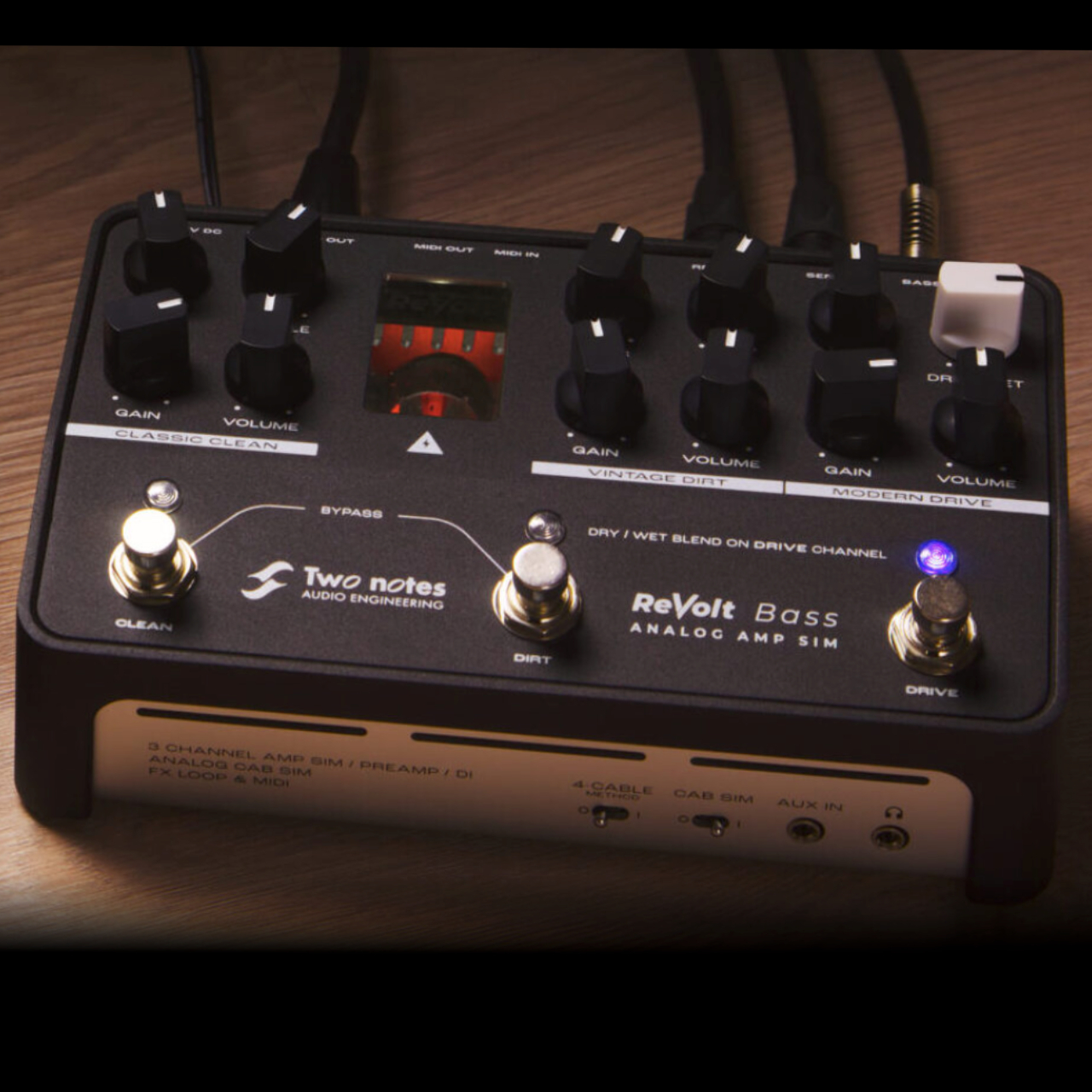 Two notes ReVolt Bass ベース用 アナログアンプシミュレーター ReVolt