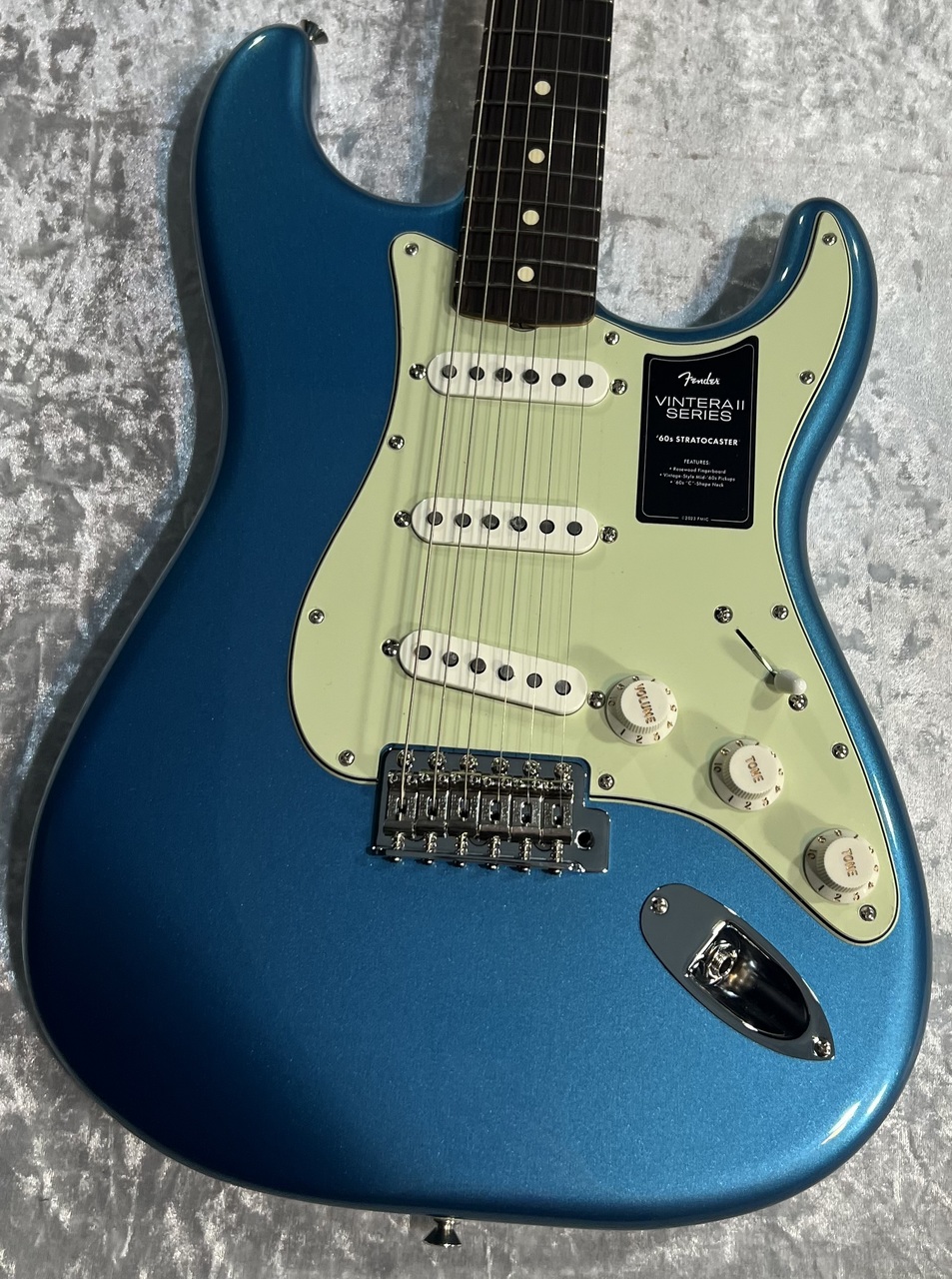 Fender Vintera II 60s Stratocaster Lake Placid  Blue【SN:MX23054290】【3.59kg】（新品）【楽器検索デジマート】