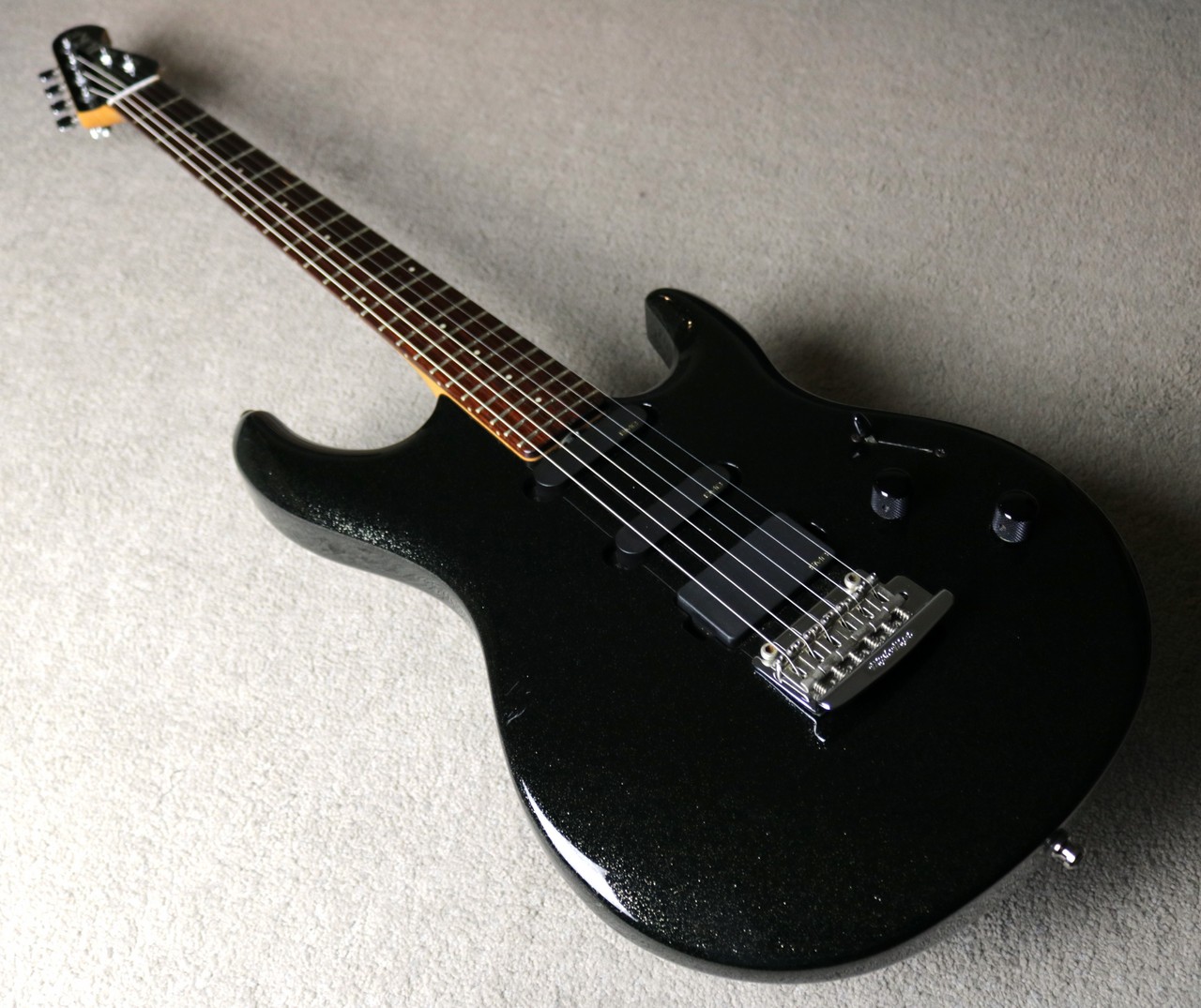 MUSIC MAN 【スティーブ・ルカサー・シグネイチャー】Luke II HSS -Black  Sparkle-【2002年製】【3.69kg】（中古）【楽器検索デジマート】