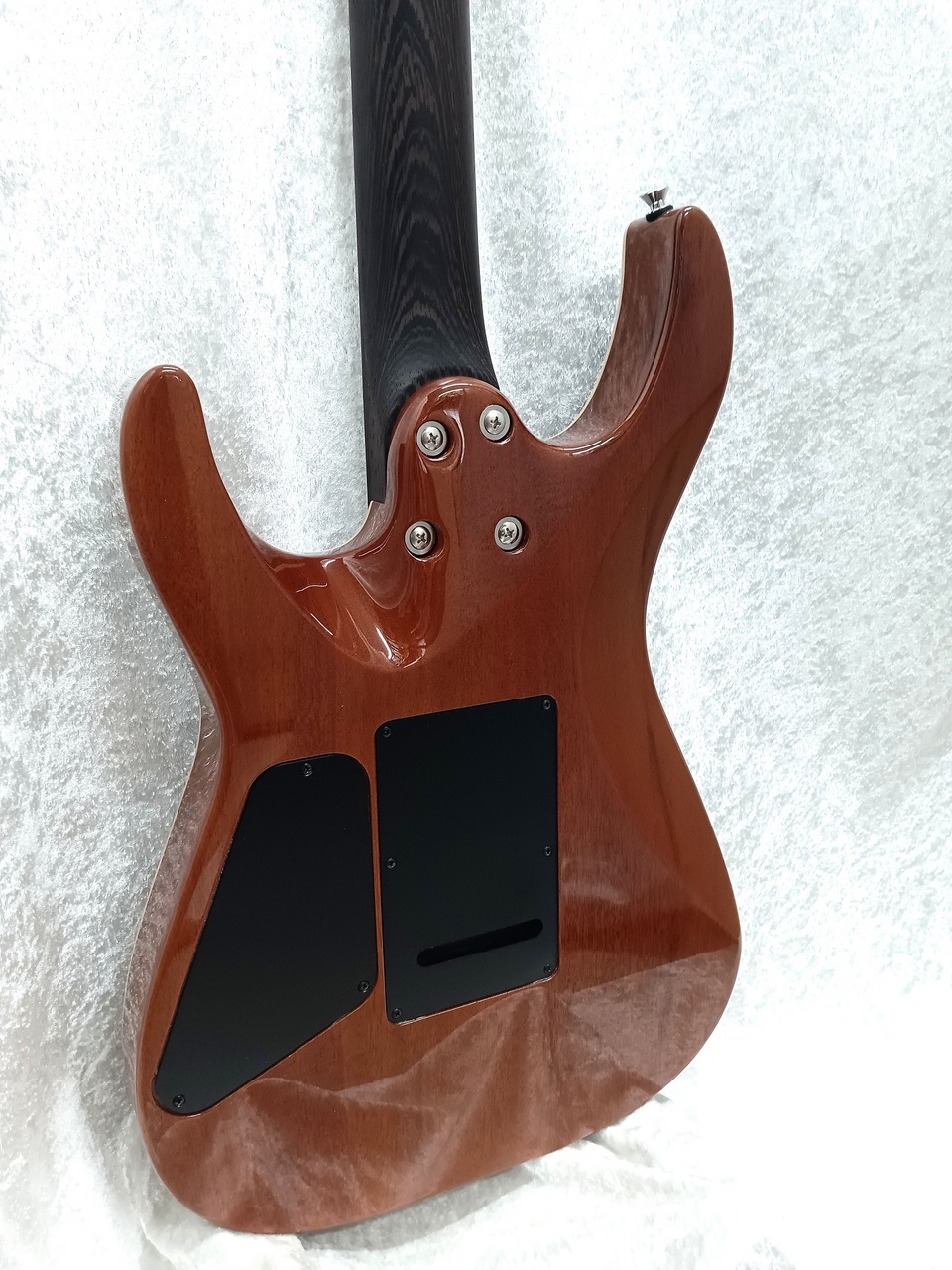 CHARVEL MODEL D 日本製 Charvel】 マホガニーボディ&ウェンジネックを採用した日本製モデル