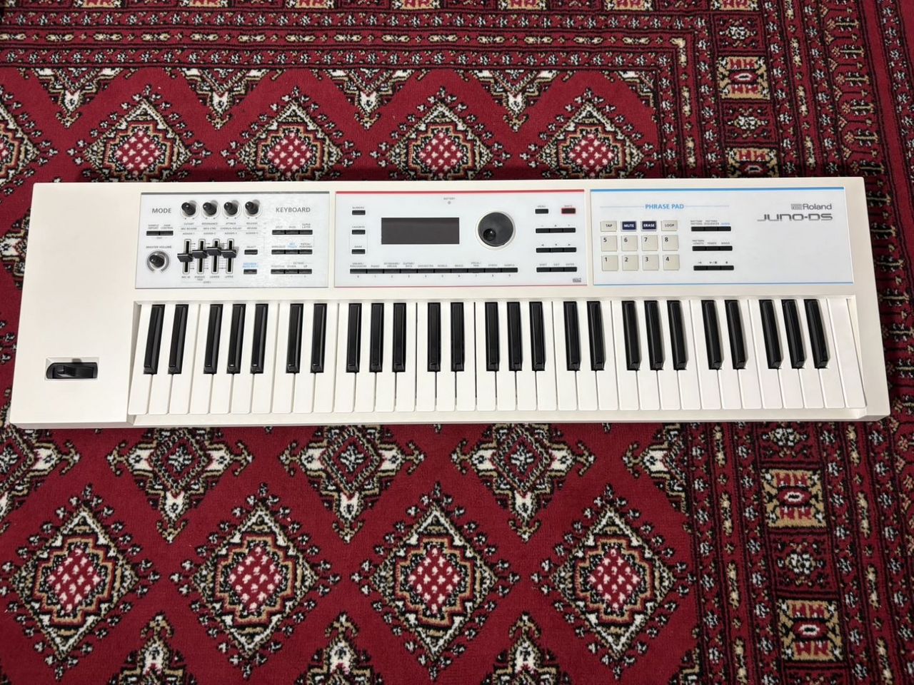 Roland Juno-DS(61鍵) シンセサイザー 中古/一部鍵盤不良あり Roland JUNO-DS61(中古/送料無料)【楽器検索デジマート】