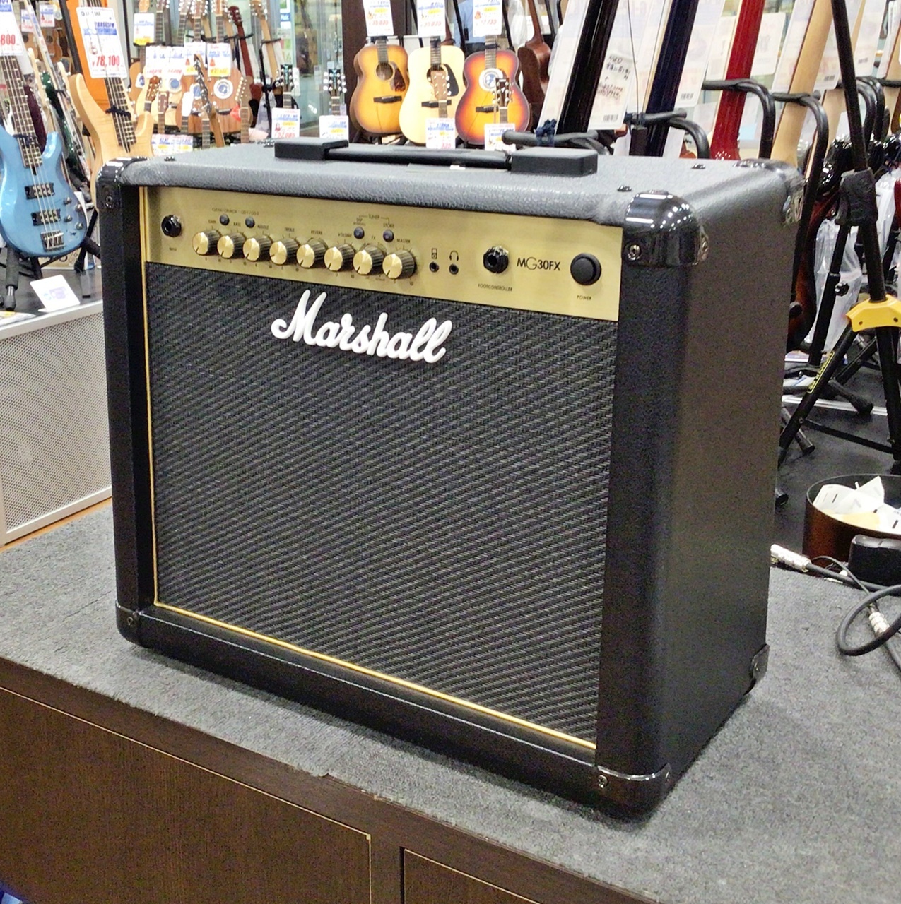 Marshall MG30FX 【箱傷み品】【自宅用30Wギターアンプ】【未展示保管 