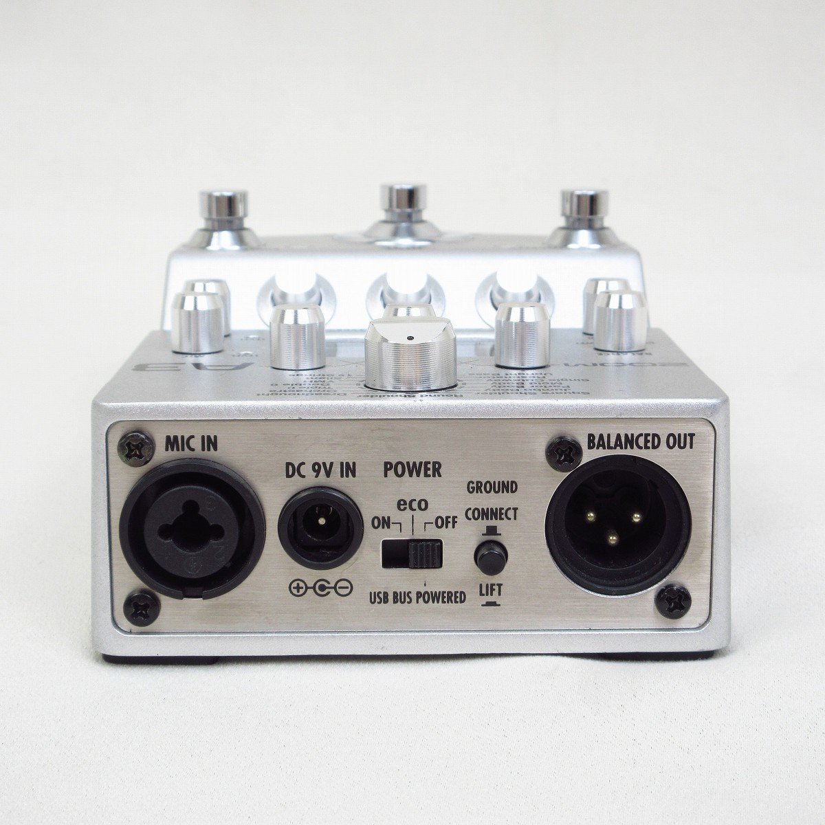 ZOOM A3 エフェクター　アコースティック　DI プリアンプ A3 Pre-Amp & Effects for Acoustic Guitar | Zoom