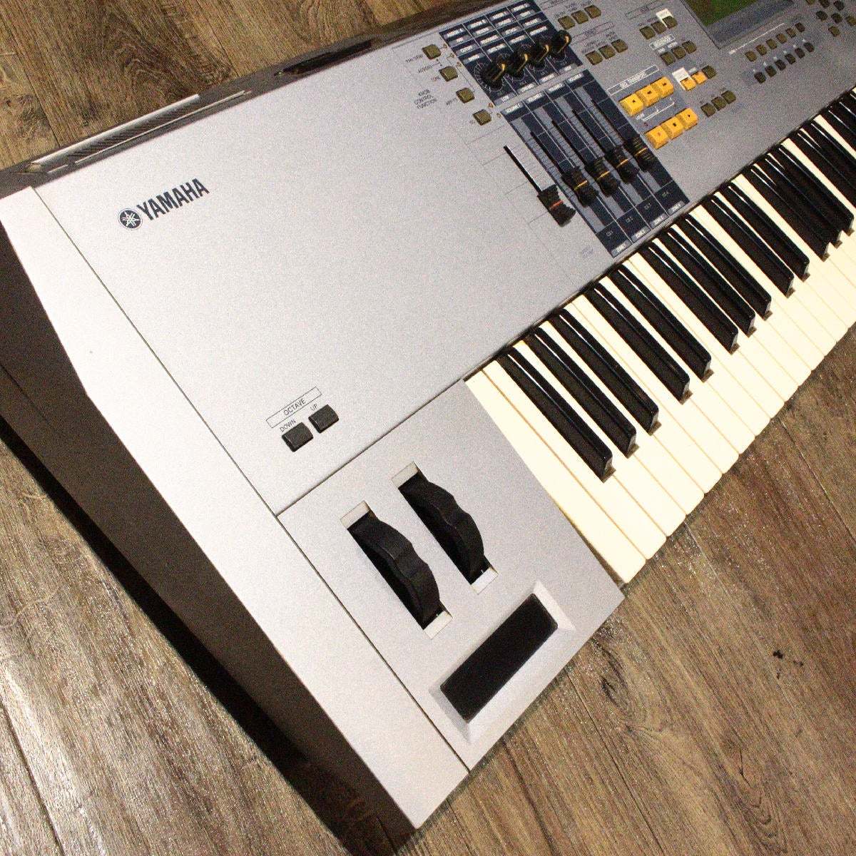 YAMAHA MOTIF ES7 【渋谷店】（中古/送料無料）【楽器検索デジマート】