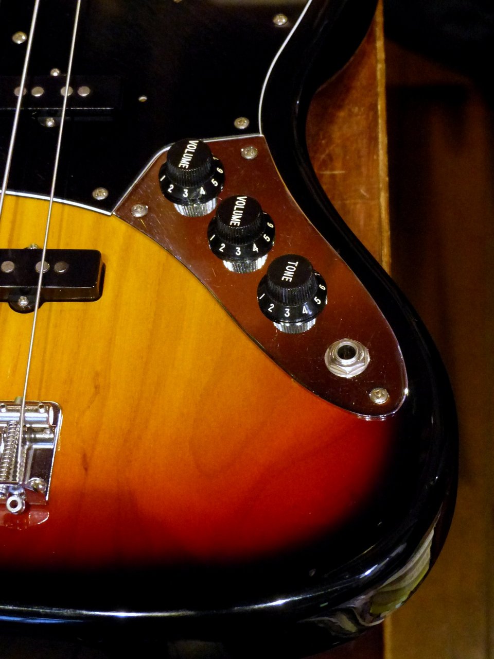 Fender Japan 1984-87 JB75-80 '75 Jazz Bass（中古）【楽器検索