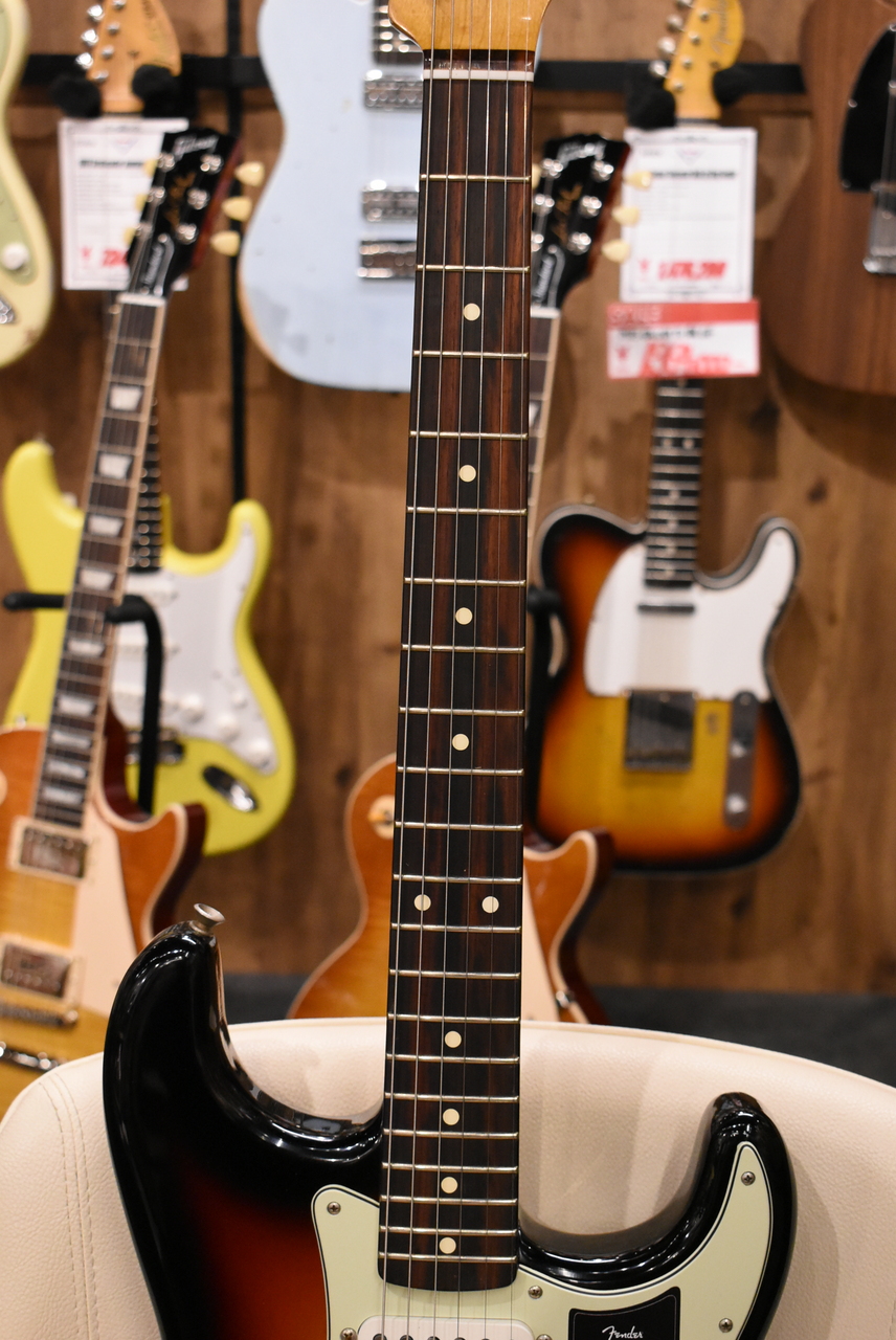 Fender 【ラッカー塗装】Limited Vintera II Road Worn '60s