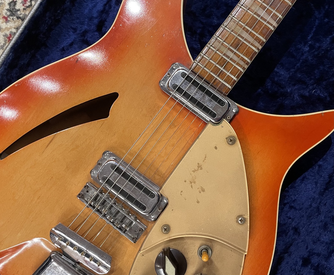 ギター Rickenbacker 360 1973 vintage aged Rickenbacker 360 1973
