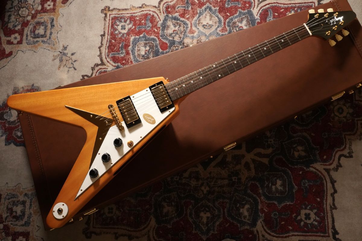 Epiphone 【エピフォン】Inspired By Gibson Custom Shop 1958 Korina Flying V Aged  Natural（新品/送料無料）【楽器検索デジマート】