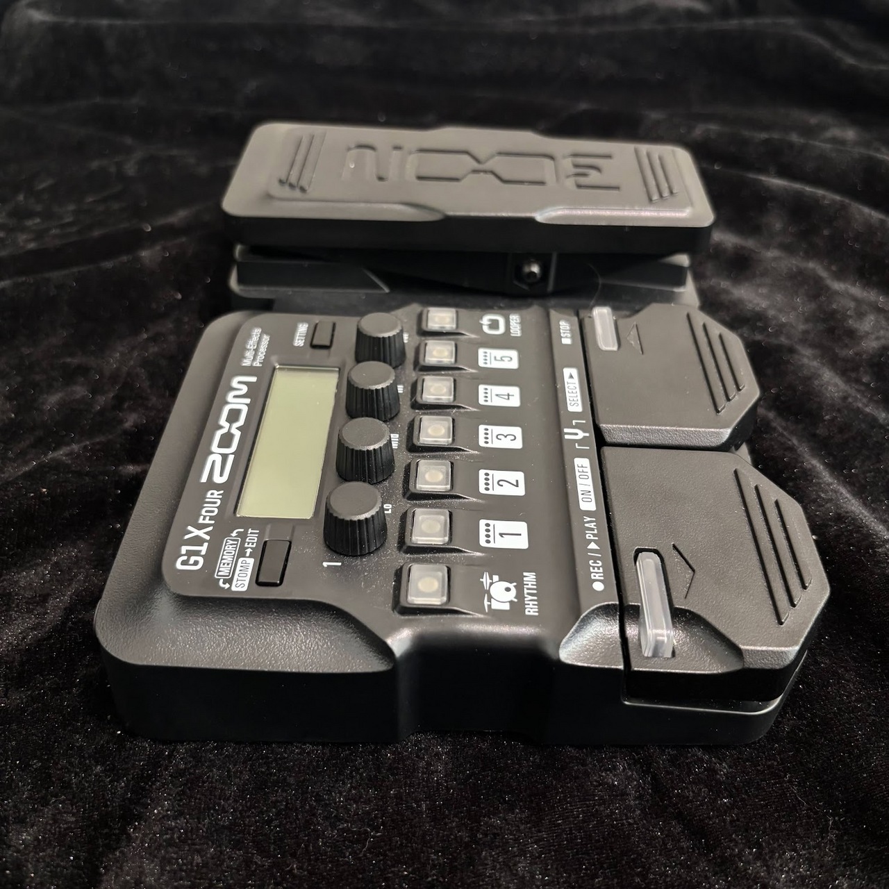 ZOOM 中古G1X FOUR【現物画像】（中古/送料無料）【楽器検索デジマート】