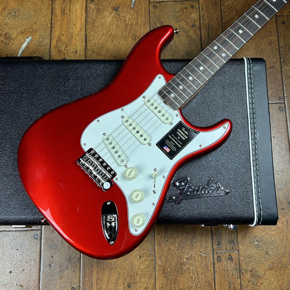 Fender American Vintage II 1965 Stratocaster Candy Apple Red【決算