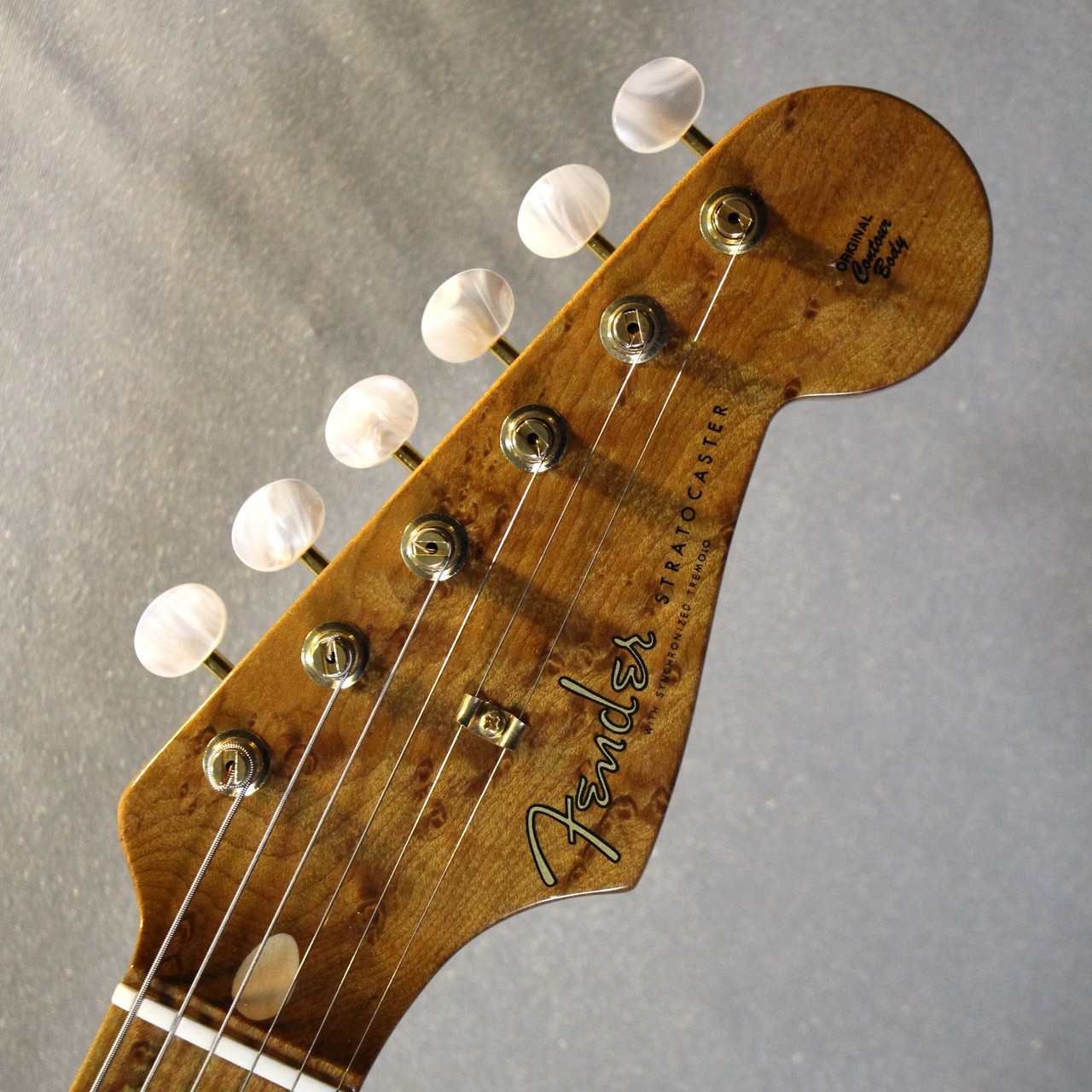 メーカー不明のストラトキャスタータイプのギター Fender Custom Shop 【限定モデル】American Custom Stratocaster Aged