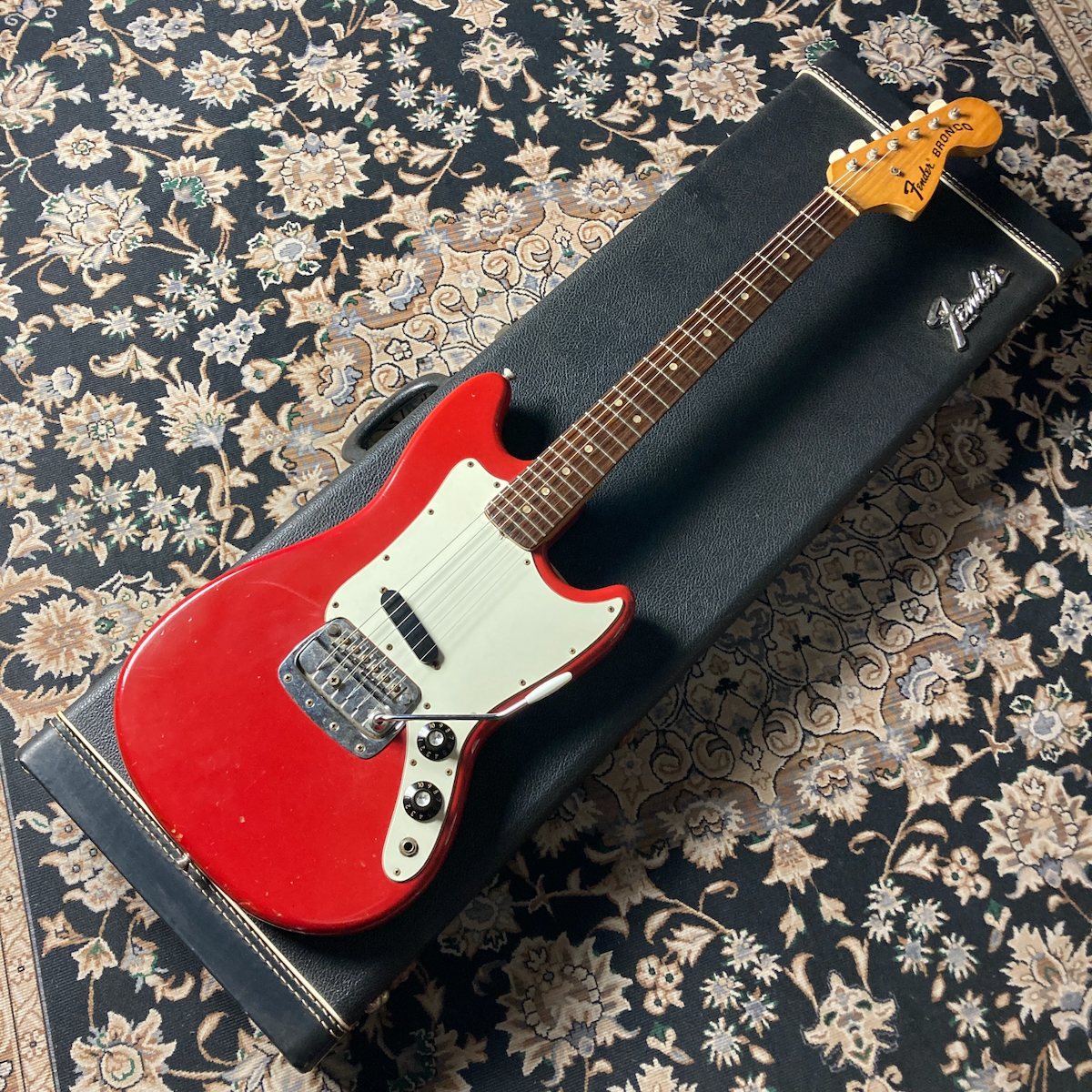 Fender Bronco Red 1972 w/ Late 70s Hard Case（ビンテージ）【楽器