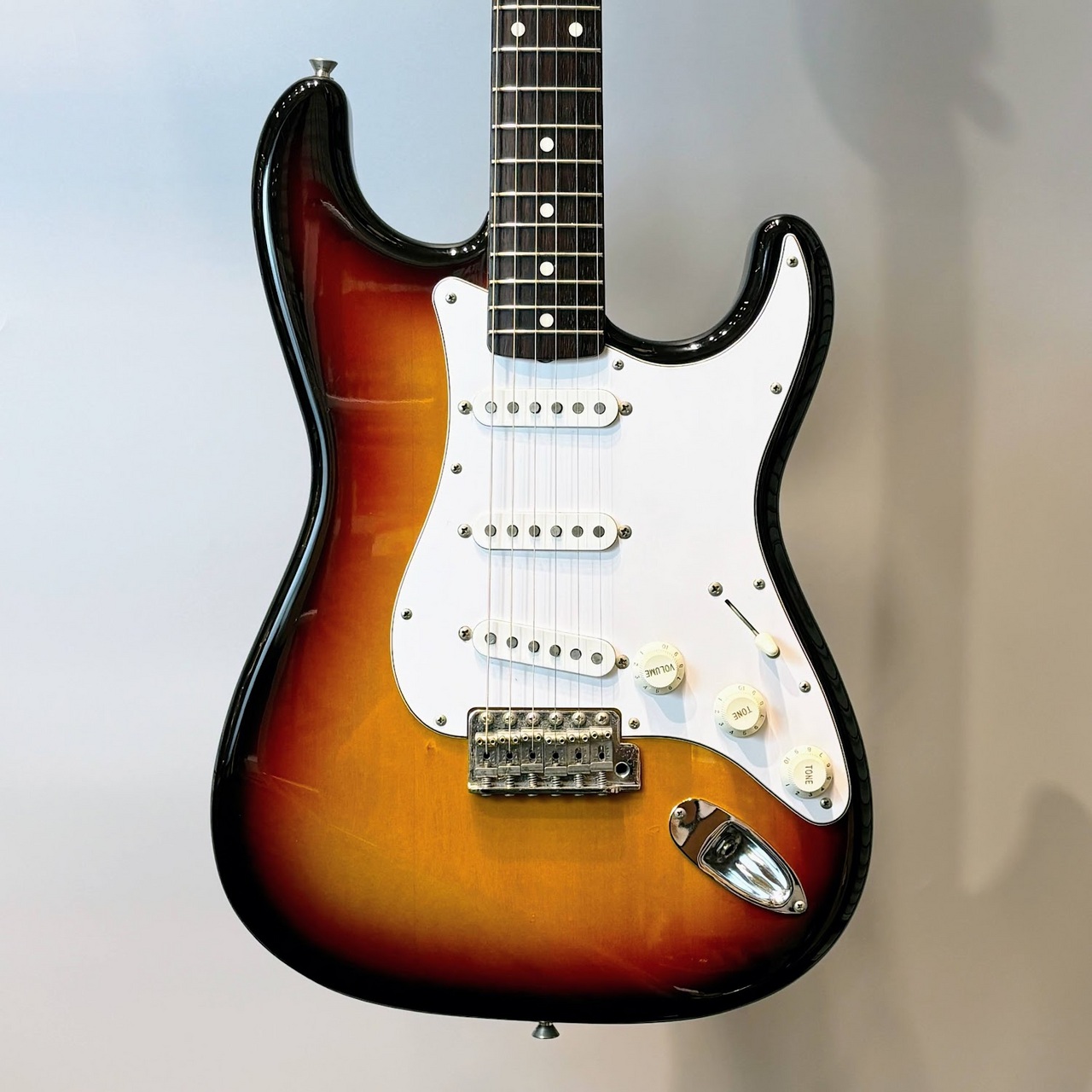 エレキギター fender japan stratocaster ストラト Fender Made in Japan Limited Stratocaster XI 3-Color
