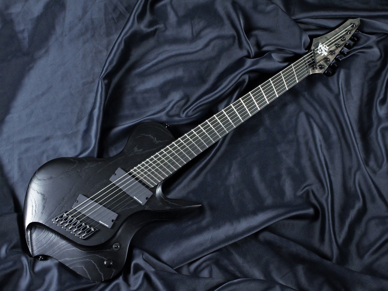 Strictly 7 Guitars Raven JS7F