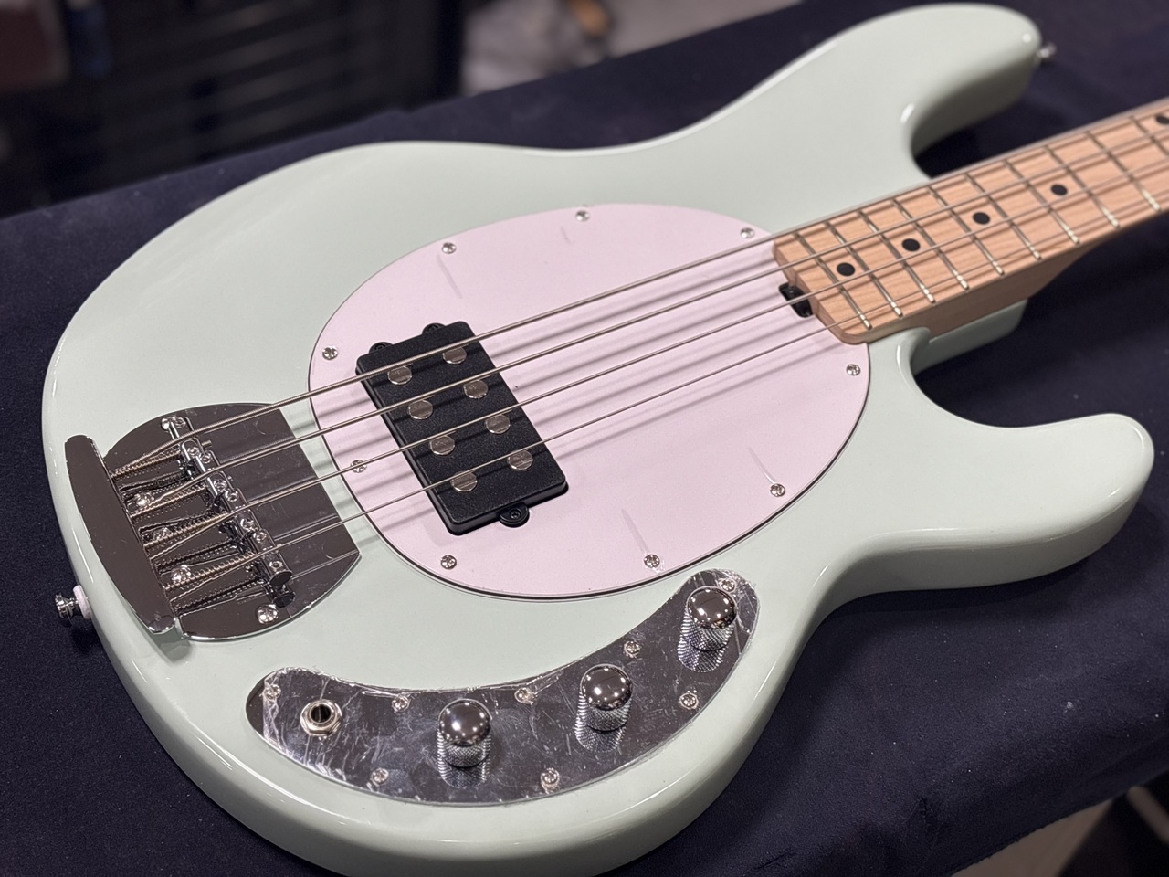 Sterling by MUSIC MAN S.U.B. Ray4 MG -Mint Green-｜アウトレット超