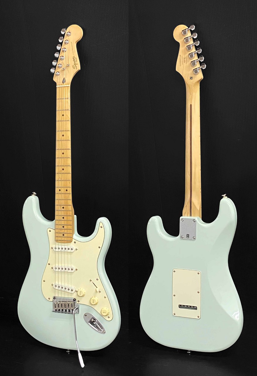 Squier by Fender Deluxe Stratocaster Daphne Blue（中古