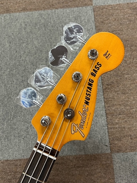 Fender Vintera II '70s Competition Mustang Bass, Rosewood