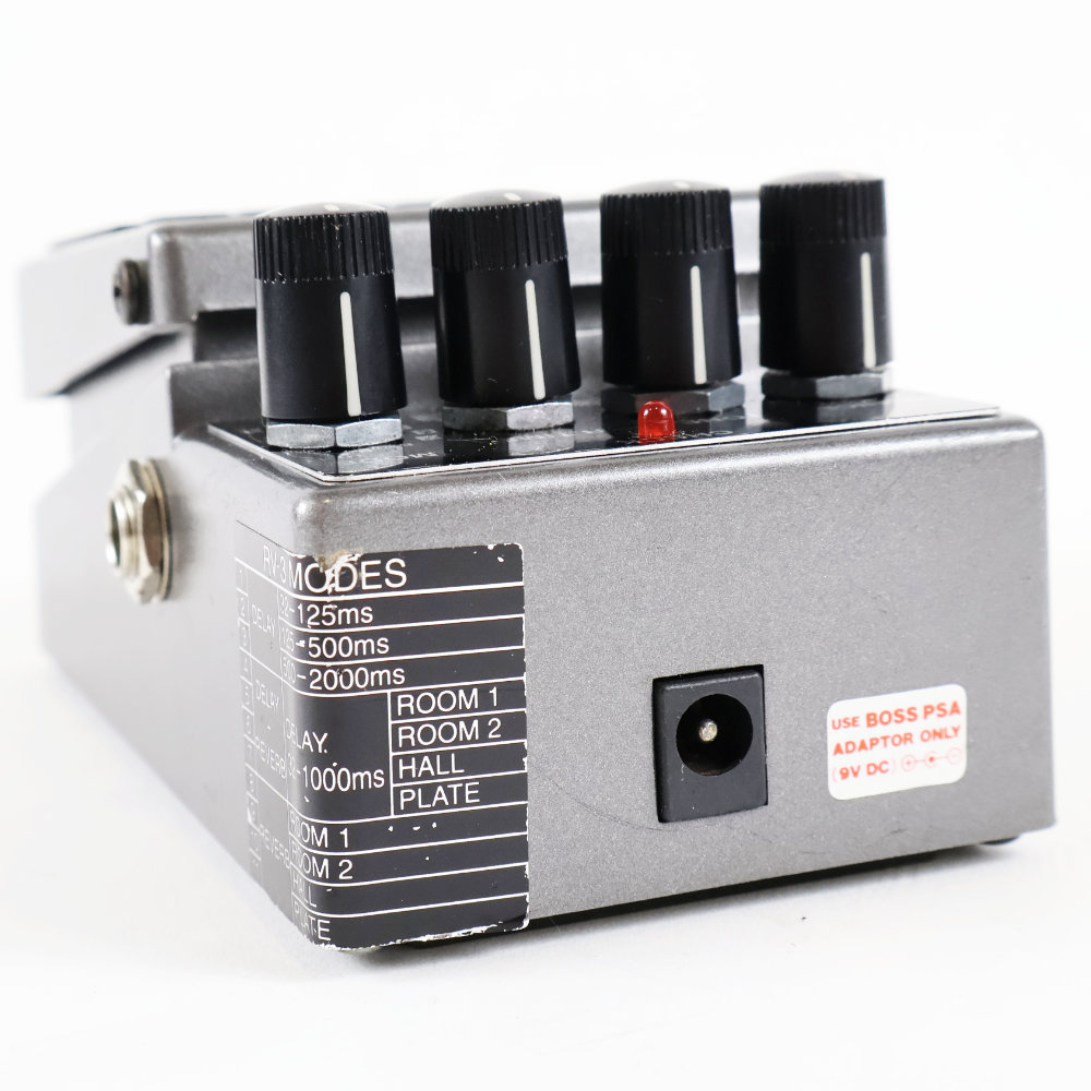 BOSS 【中古】 デジタルリバーブ ディレイ エフェクター BOSS RV-3