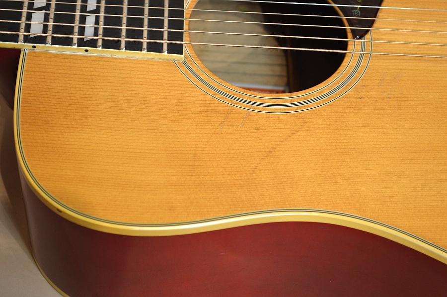 Gibson DOVE CUSTOM 1978年製（ビンテージ/送料無料）【楽器検索