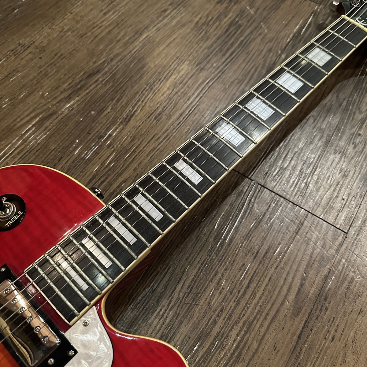 Epiphone セミアコ Alleykat エレキギター Epiphone AlleyKat Vintage Sunburst Electric Guitar（中古