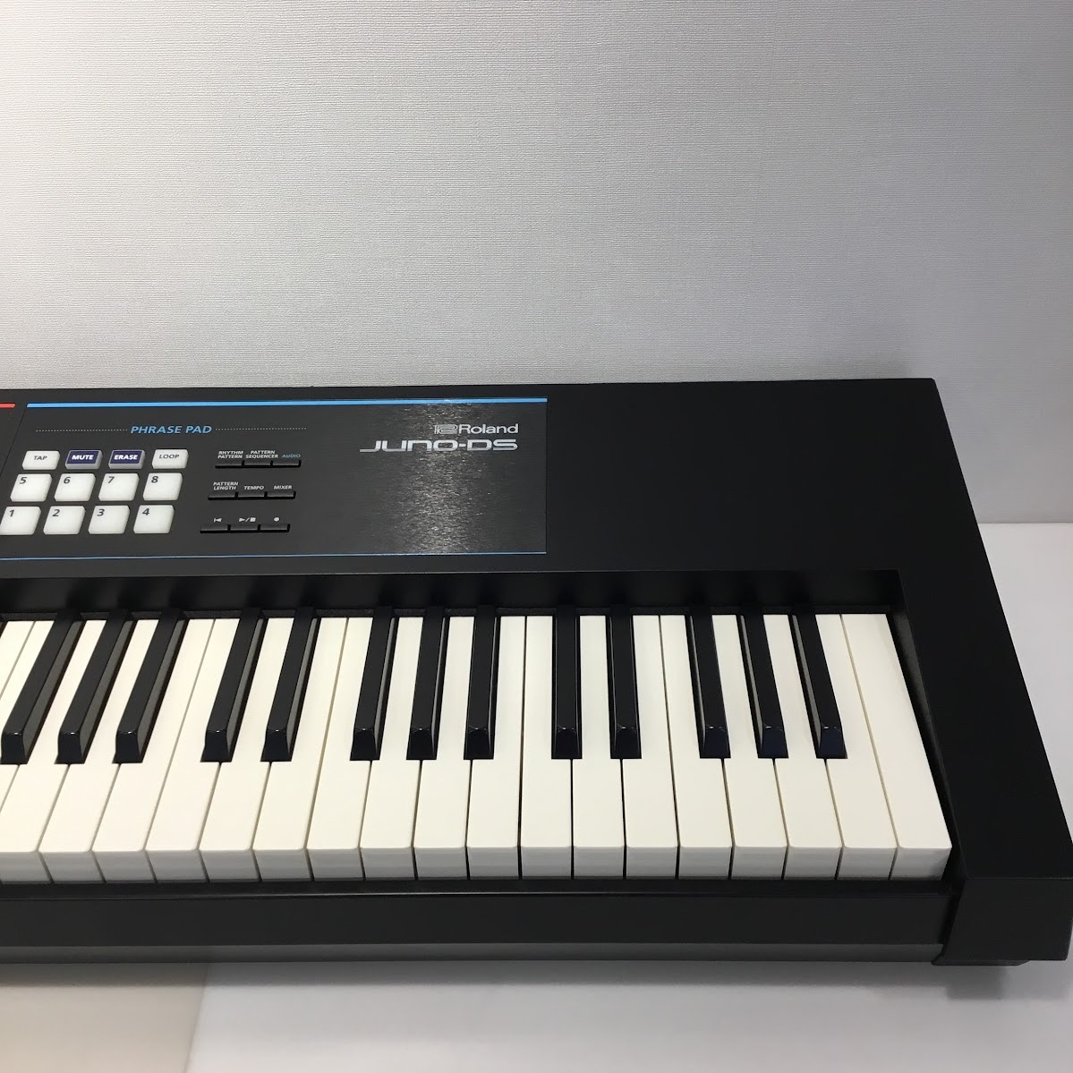 Roland JUNO-DS88（中古）【楽器検索デジマート】