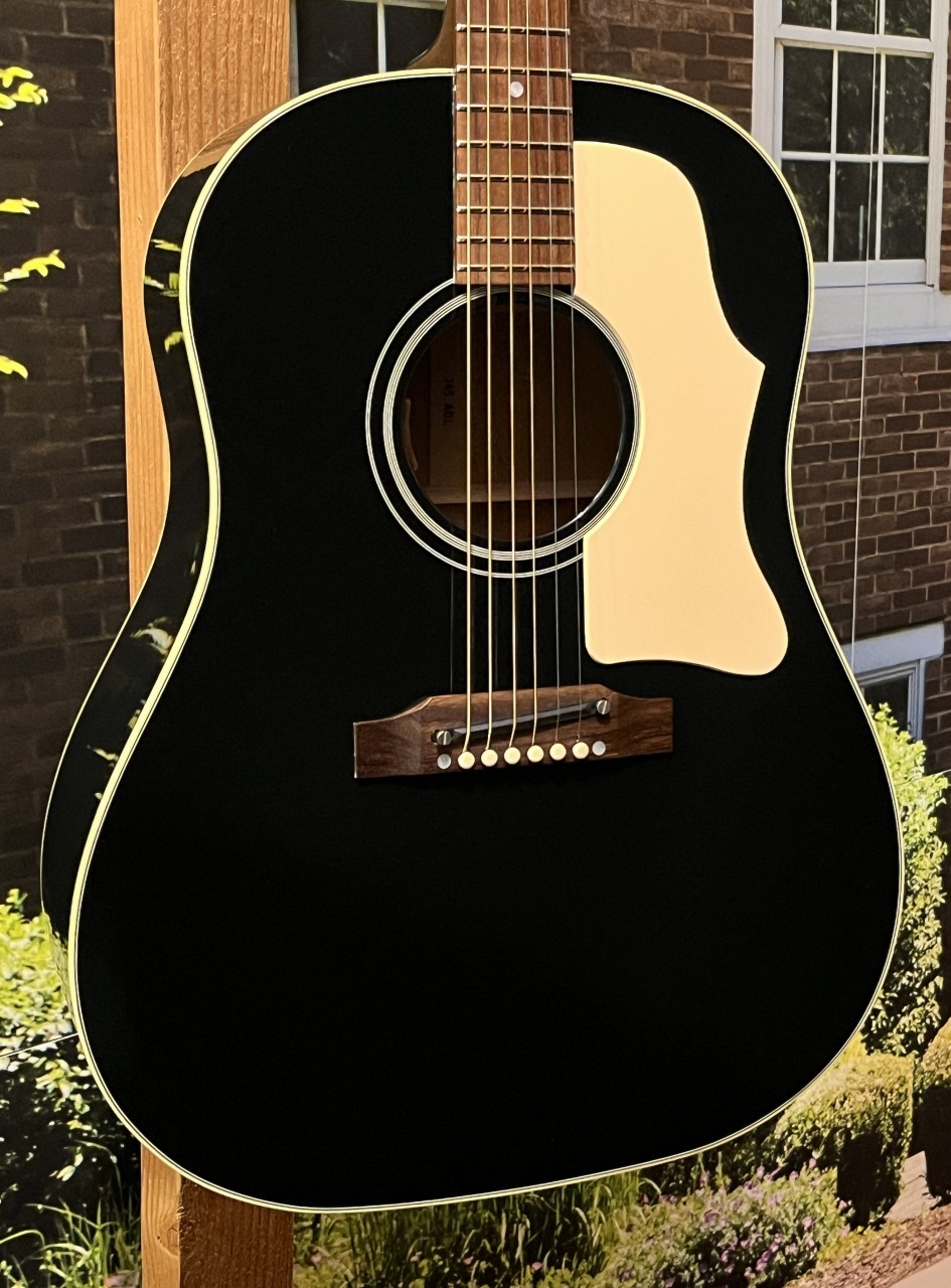 Gibson 【日本総本店】【68年製復刻モデル】【2016年製中古】1968 J-45