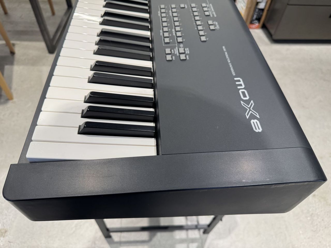 YAMAHA MOX8 88鍵盤シンセサイザー ステージピアノ（中古/送料無料