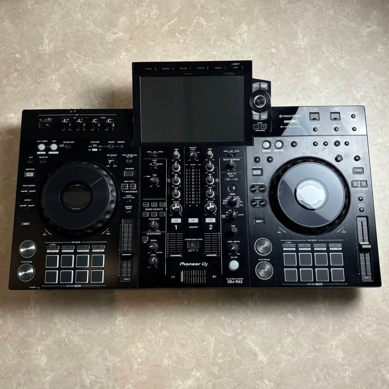 Pioneer XDJ-RX3 オールインワンDJシステム（新品特価/送料無料