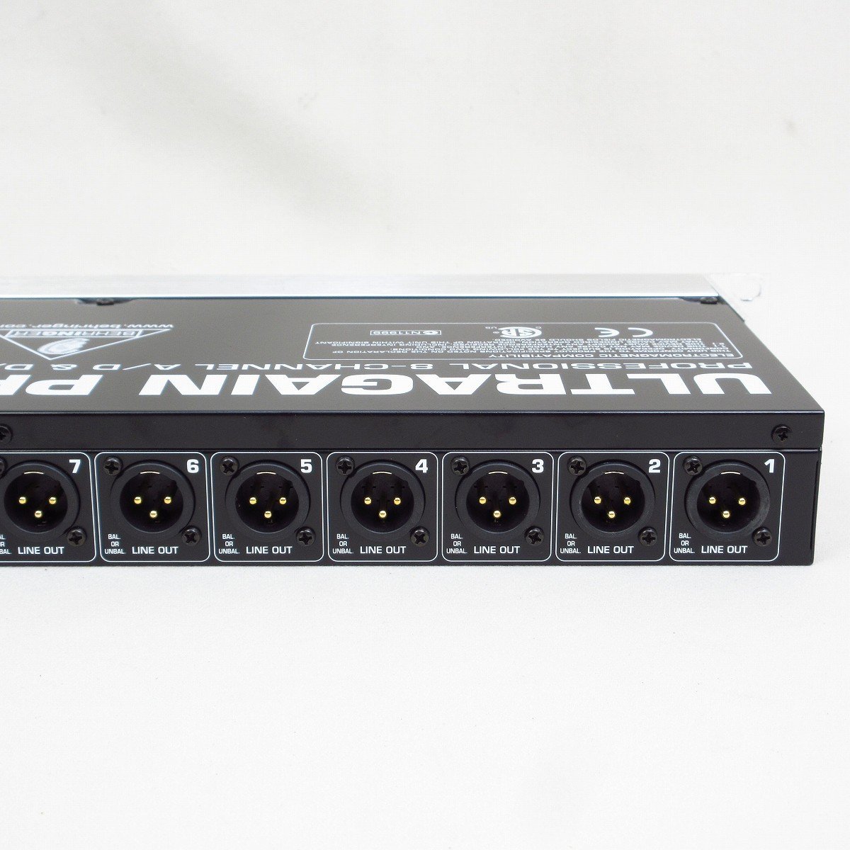 BEHRINGER ADA8000 