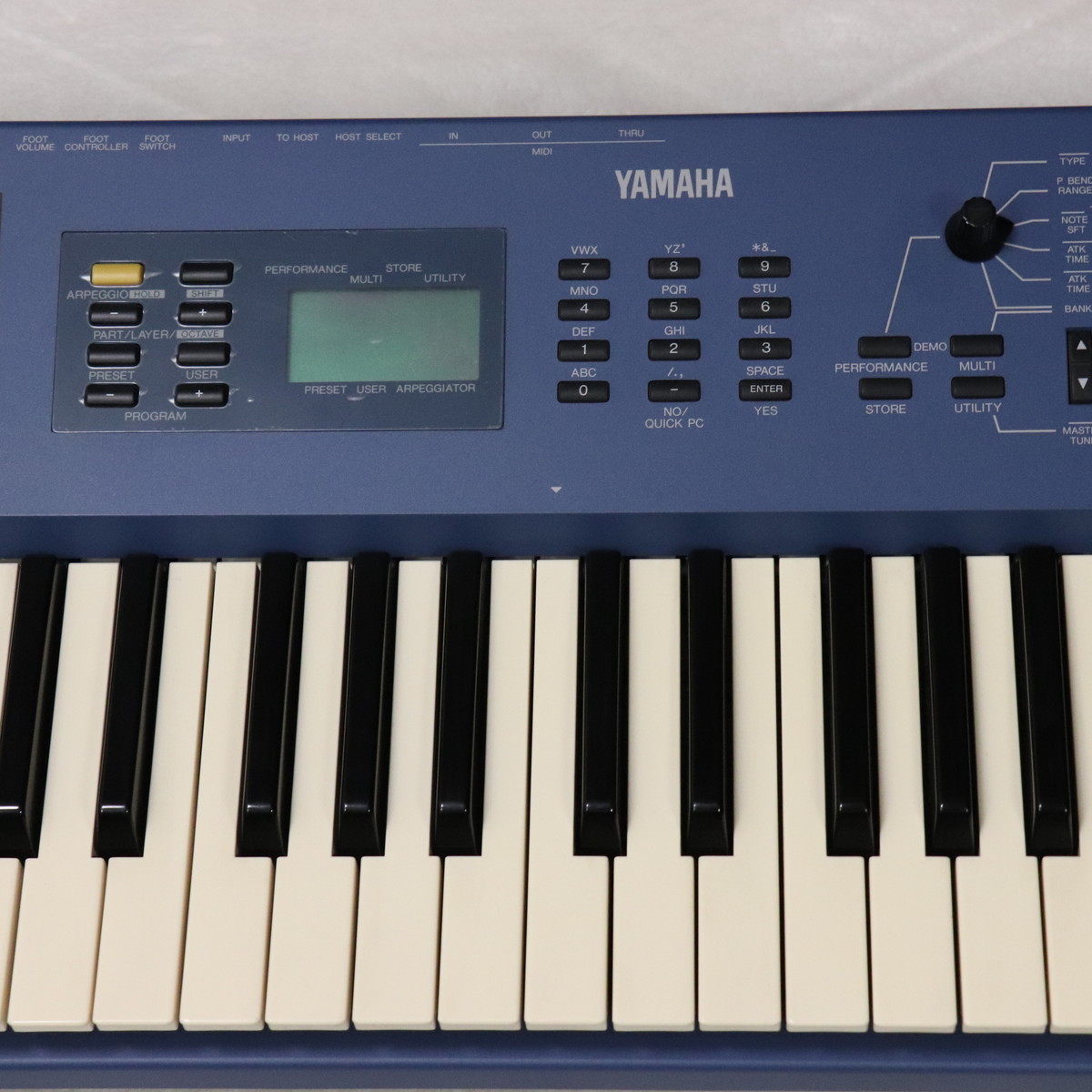 YAMAHA CS1X シンセサイザー キーボード 中古 YAMAHA Yamaha CS1X Synthesizer ヤマハ シンセサイザー -a034