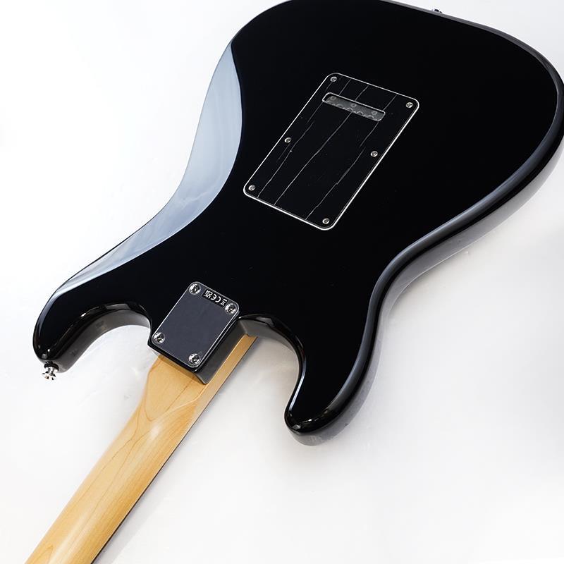 Fender Standard Stratocaster HSS (Black/Laurel)（新品）【楽器検索