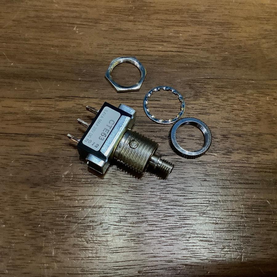 Crews Maniac Sound Low Ampere Toggle Switch (closed) 【楽器用