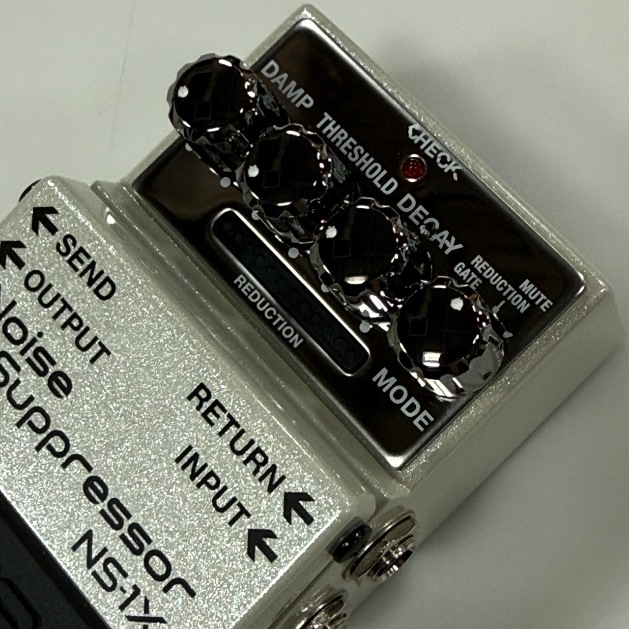 BOSS NS-1X ノイズサプレッサー（B級特価/送料無料）【楽器検索
