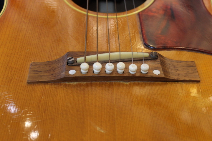 Gibson B-25 1966年製（ビンテージ）【楽器検索デジマート】